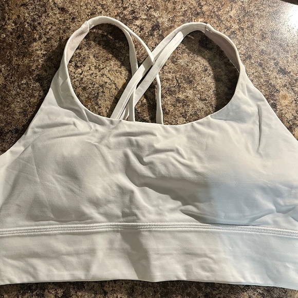 Lululemon Energy Bra - White, Size 8 NWOT, Pads Included - Picture 6 of 8
